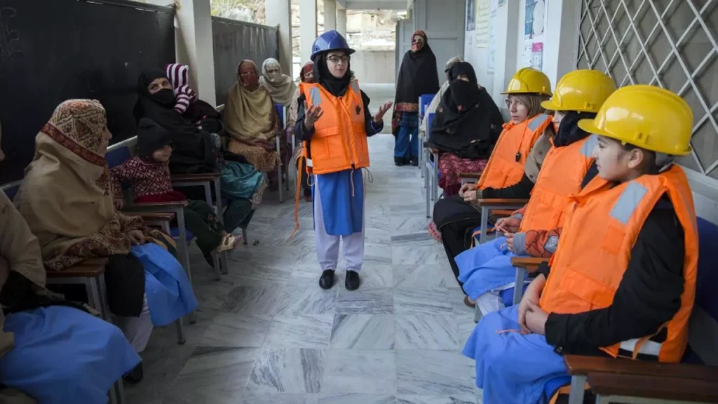 Khyber Pakhtunkhwa Aims to Transform Workers’ Schools